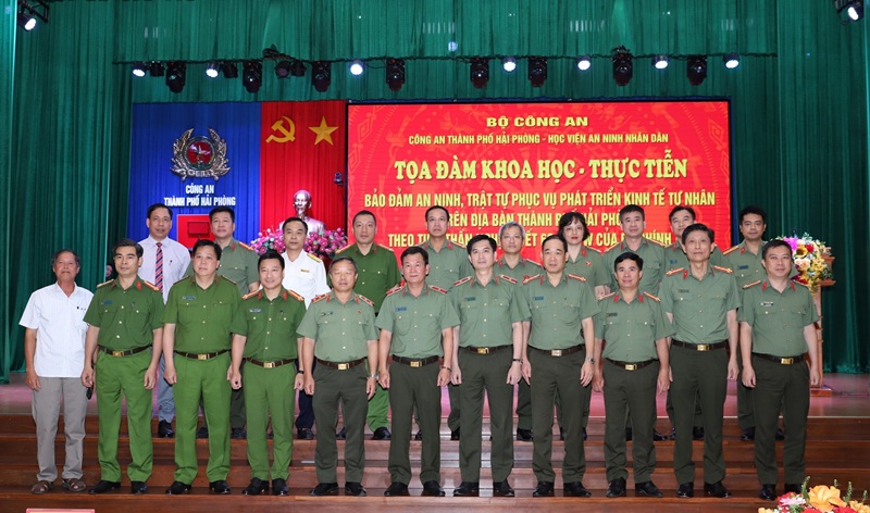 Tọa đàm khoa học – thực tiễn “Bảo đảm ANTT phục vụ phát triển kinh tế tư nhân trên địa bàn thành phố Hải Phòng theo tinh thần Nghị quyết 68-NQ/TW của Bộ Chính trị